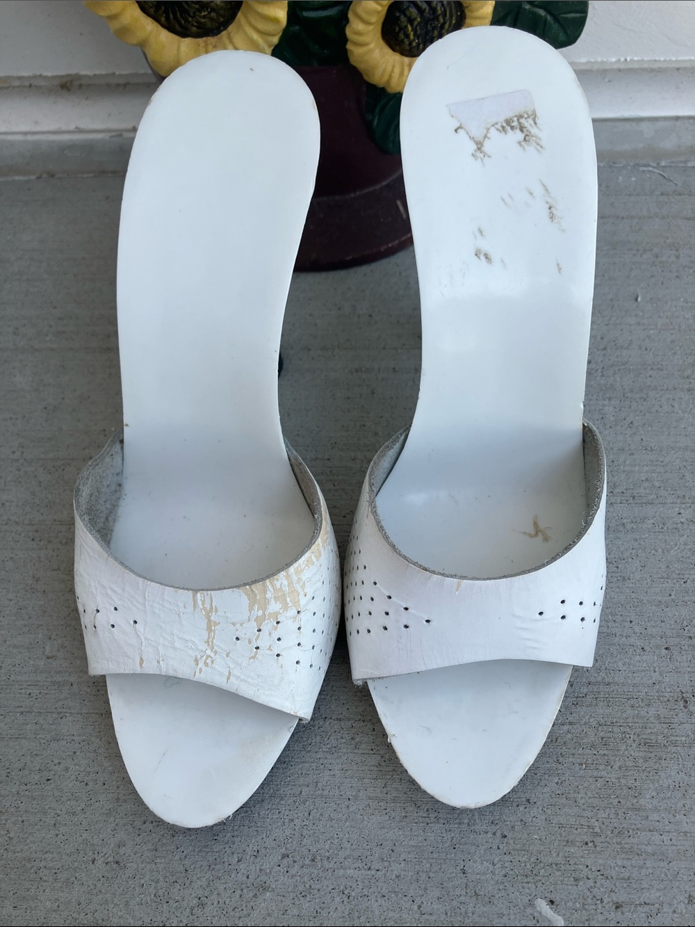 Vintage 80s Candie’s Slip On Open Toe Bright White Stiletto Heels AS IS - Picture 2 of 7